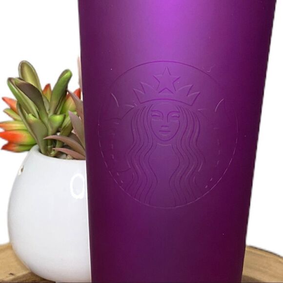 Starbucks Venti Purple Soft Touch  24 oz Tumbler Cold Cup 2022 New - Picture 4 of 7